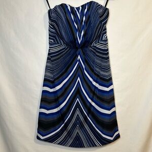NWT🔥The Limited strapless dress. Women’s size 0. Black blue white grey. Pattern